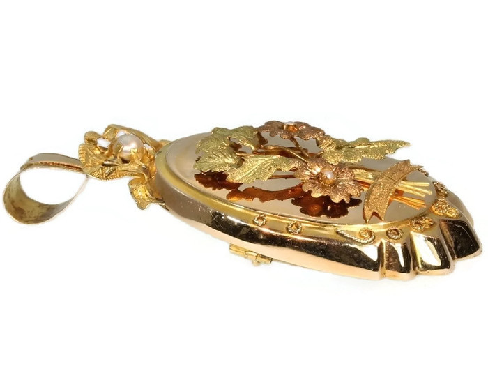 Flowery Victorian gold brooch pendant with half seed pearls
